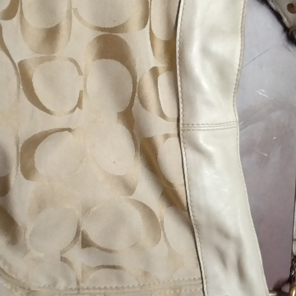 Coach bag off white